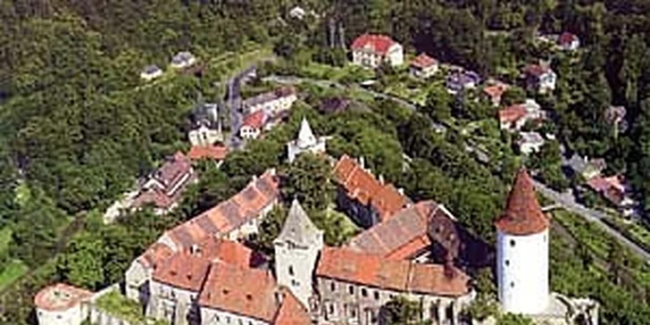 1890 Kč za Fotolet pro 3 osoby nad zámkem Lány v hodnotě 2520 Kč