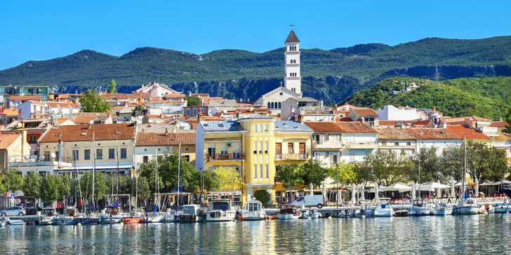Autobusem do Chorvatska na 7 nocí jen 50-200 m od pláže včetně polopenze