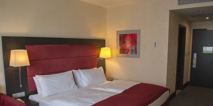 Relax v Trnavě: vstup do aquaparku, polopenze a dítě do 5,9 let zdarma