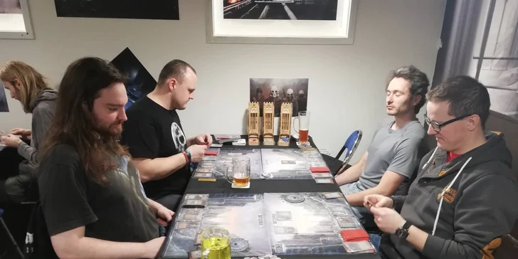Zábava v centru Brna: desková hra a pivo nebo limonáda pro 2 až 4 osoby