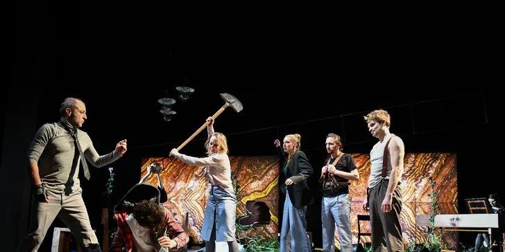 Hladová země - Luboš Veselý, Filip Březina, Marie Štípková, Bohdana Pavlíková, David Punčochář, Petr Buchta