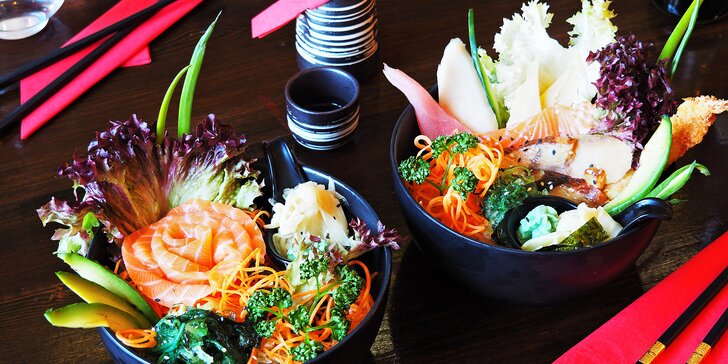 Sushi, jak ho neznáte: poke bowls s lososem, tuňákem, úhořem i krevetami