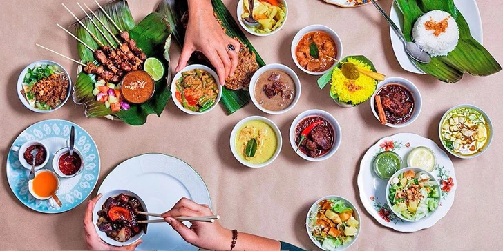 Chutě Indonésie: pestré masové i vege hody či tradiční hostina Rijsttafel