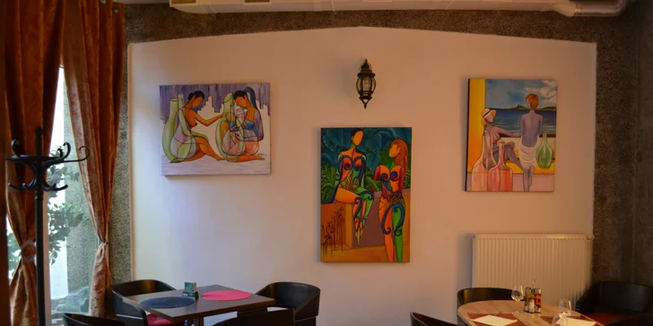 1–2 pizzy dle výběru, domácí limonáda i dezert v restauraci ve Vršovicích