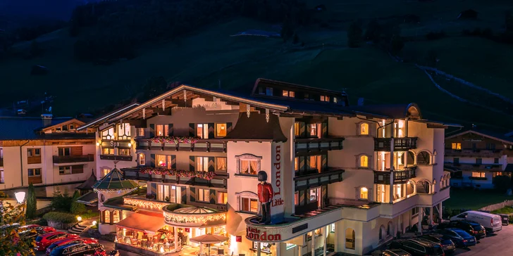 Hotel disponuje ideálnou polohou pre letnú aj zimnú dovolenku.