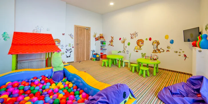 Hotel je ideální pro dovolenou s dětmi, které se dokonale vyřádí ve velké herně.