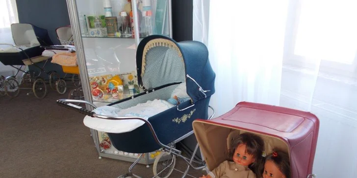 Vstupné na výstavu Kočárky našich maminek a babiček: pro děti i dospělé