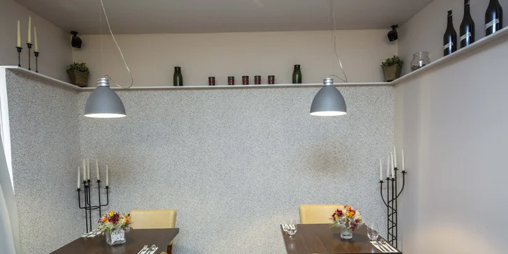 Miniburgery z cizrny, mletého a trhaného hovězího masa + hranolky pro 2