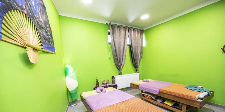 Relax pro jednoho i pro pár: Aroma olejová masáž z rukou rodilých Thajek