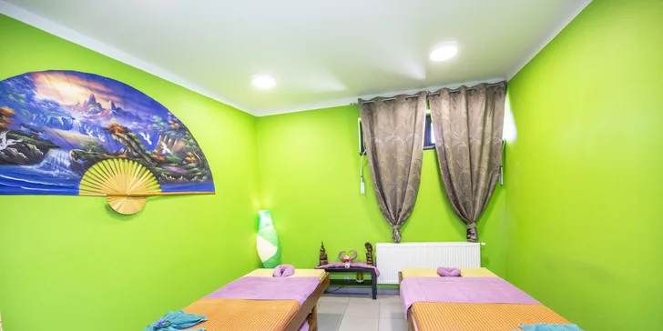 Relax pro jednoho i pro pár: Aroma olejová masáž z rukou rodilých Thajek