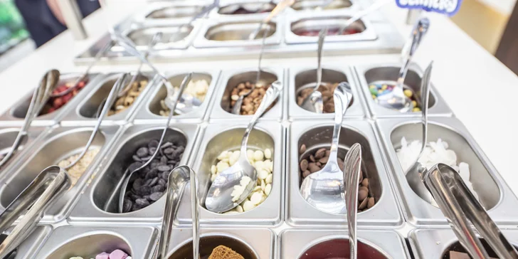 Sladké osvěžení z Yobaru: ovocný koktejl s frozen yogurtem podle výběru pro 1 či 2 osoby