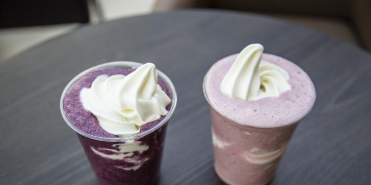 Osvěžení z Yobaru: ovocný koktejl s frozen yogurtem podle výběru pro 1 osobu