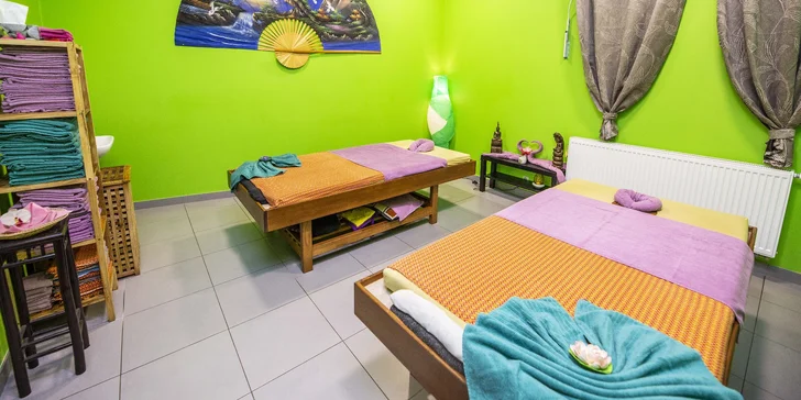 Relax pro jednoho i pro pár: Aroma olejová masáž z rukou rodilých Thajek
