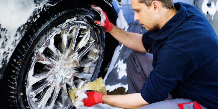 Ruční mytí automobilu: aktivní pěna, luxování, ochrana laku i provonění