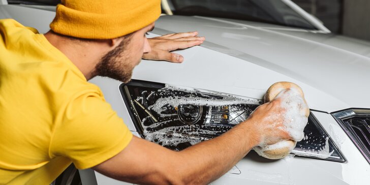 Parádní jízda: čištění interiéru osobního vozidla nebo kompletní mytí parou