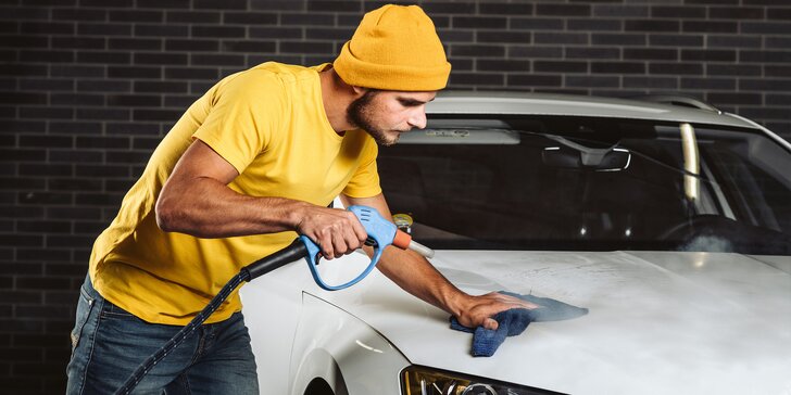 Parádní jízda: čištění interiéru osobního vozidla nebo kompletní mytí parou