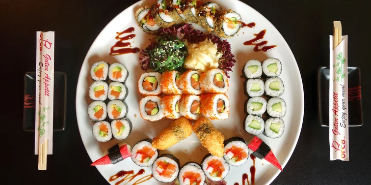 Jde se na sushi: sety s 30 až 66 ks s lososem, avokádem, úhořem i krevetami