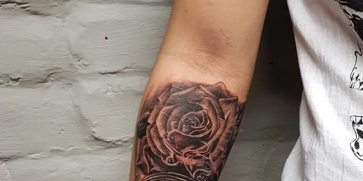 Nové tetování od tatéra Quang Anh z DA Ink u náměstí Jiřího z Poděbrad