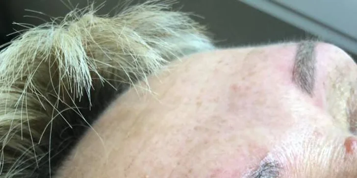 Zvýraznění obočí: microblading neboli permanentní make-up vláskováním