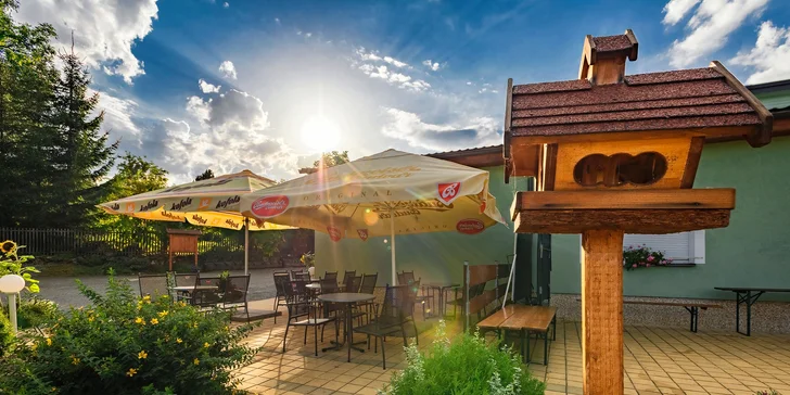 Jarní pobyt na Šumavě: areál s bazénem, polopenze, bowling, minigolf i sauna