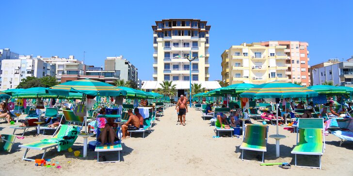 Letní dovolená v letovisku Drač: 7 nocí v hotelu na pláži, bazén a all inclusive