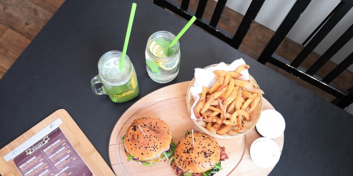 Burger podle výběru z 5 druhů vč. vege, hranolky a domácí limonáda pro 1 i 2 osoby