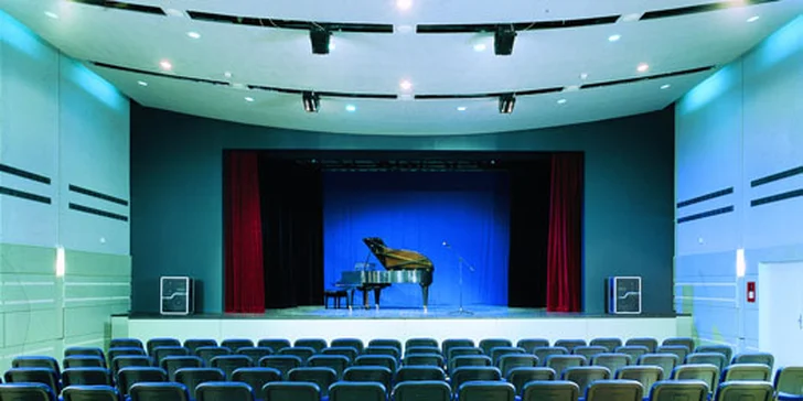 Vstupenka na koncert a křest velkého zpěvníku skupiny Nezmaři