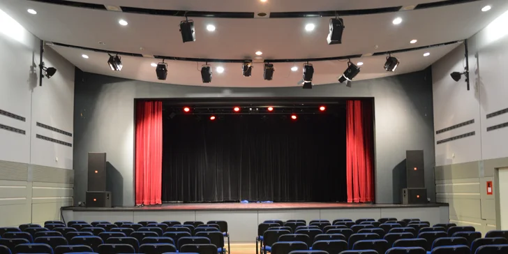 Vstupenka na koncert a křest velkého zpěvníku skupiny Nezmaři