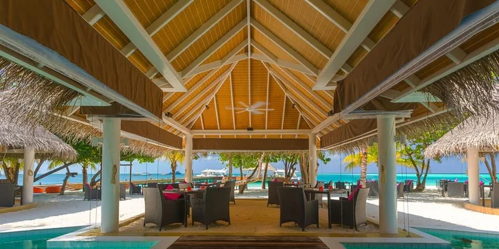 Luxusní dovolená na Maledivách: 6–12 nocí v 5* hotelu s all inclusive, bazén