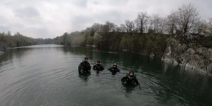 Vydejte se s Cool Divers pod vodní hladinu a vyzkoušejte si pocity potápěčů. 