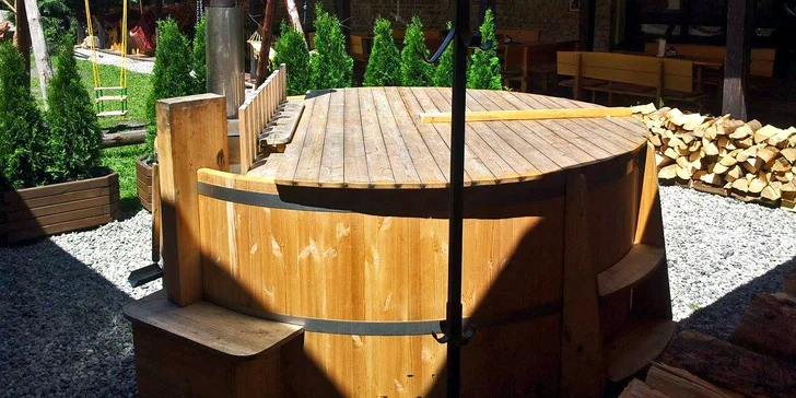 Dovolená na Liptově ve středisku Jasná: polopenze i relax ve finské kádi
