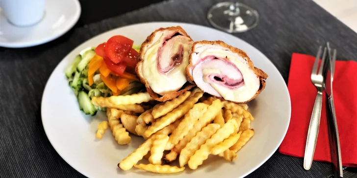 Bašta U Matěje pro 1 nebo 2: Kuřecí cordon bleu s hranolky