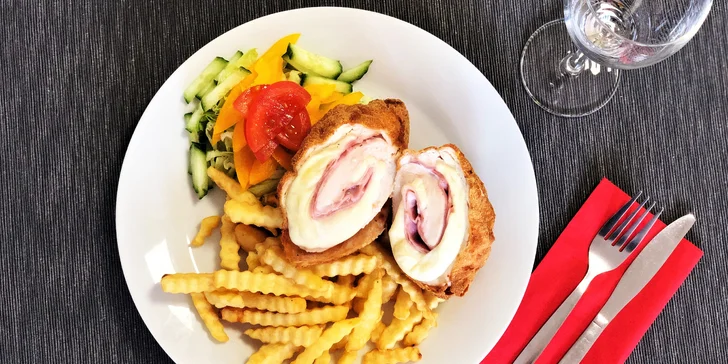 Bašta U Matěje pro 1 nebo 2: Kuřecí cordon bleu s hranolky
