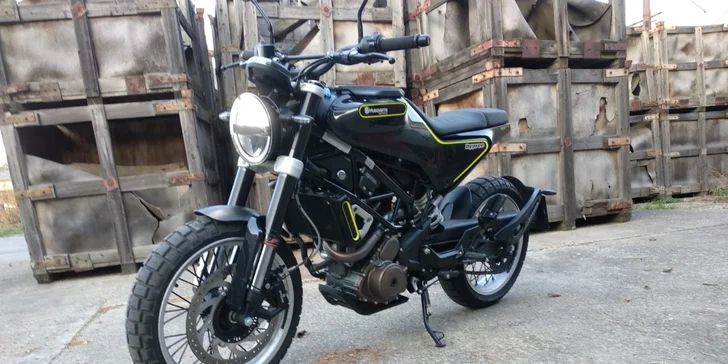 Zapůjčení motorky s plnou nádrží benzínu: 8 i 24 hodin nebo celý víkend