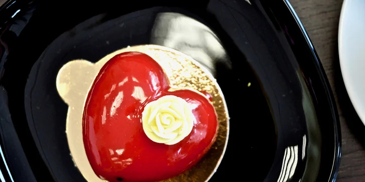 Mousse s kávou nebo domácí limonádou pro 1 nebo pro 2 osoby