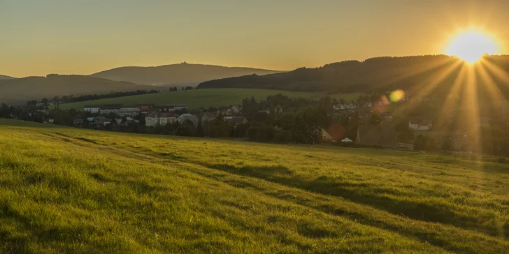 Krušné hory v létě i na podzim pro celou rodinu: polopenze a výlety