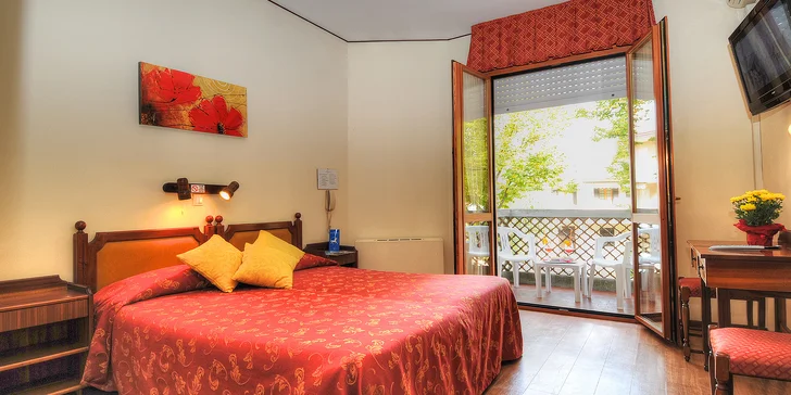 Hotel je inspirovaný operou Il Cavallino Bianco z roku 1930.