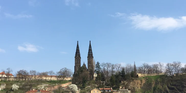 Plavba po Vltavě: zapůjčení člunu nebo lodě až pro 6 osob na 1 či 3 hod.