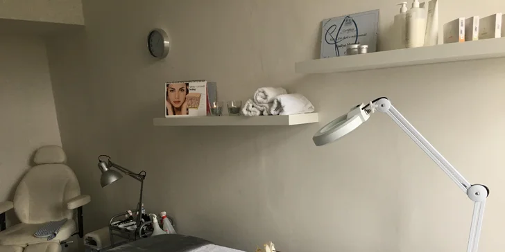 Brazilská depilace cukrovou pastou vč. třísel nebo depilace podpaží