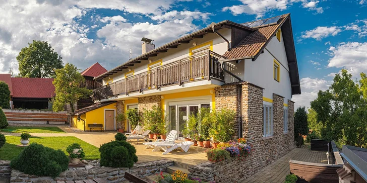 Jarní pobyt na Šumavě: areál s bazénem, polopenze, bowling, minigolf i sauna