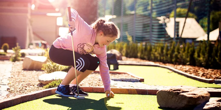 Parádní zábava třeba pro celou rodinu: adventure golf v Orlických horách