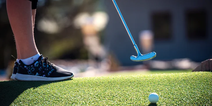 Parádní zábava třeba pro celou rodinu: adventure golf v Orlických horách