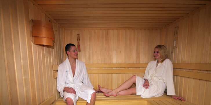 Pobyt v prvorepublikovém hotelu Slavia v centru Brna: polopenze a sauna