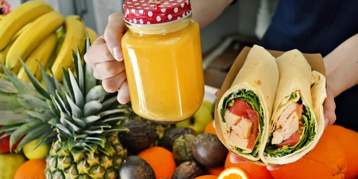 Zdravá sváča pro 1 i 2 osoby: fresh džus nebo smoothie i wrap podle výběru