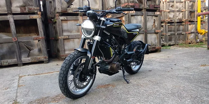 Zapůjčení motorky s plnou nádrží benzínu: 8 i 24 hodin nebo celý víkend