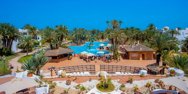 Tunisko letecky: hotel Odyssee Resort**** v Zarzisu u Djerby, bazény, poloha hned u pláže a all inclusive