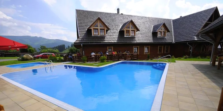 Dovolená v tradičním penzionu vč. polopenze, wellness i venkovních bazénů