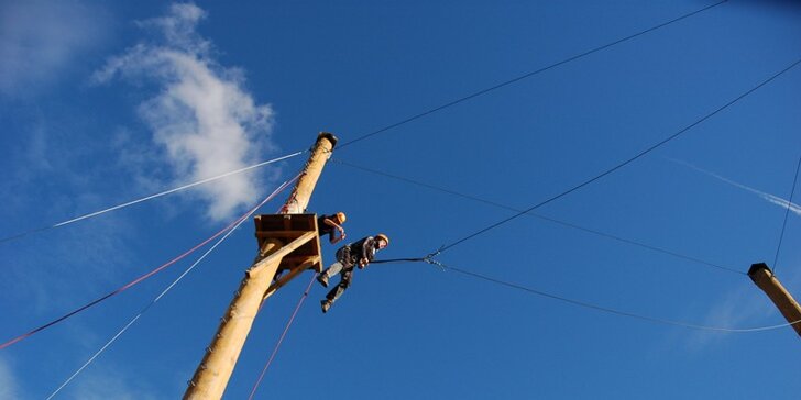 Zažijte pořádné dobrodružství: 300 m dlouhá lanová dráha a 12m houpačka