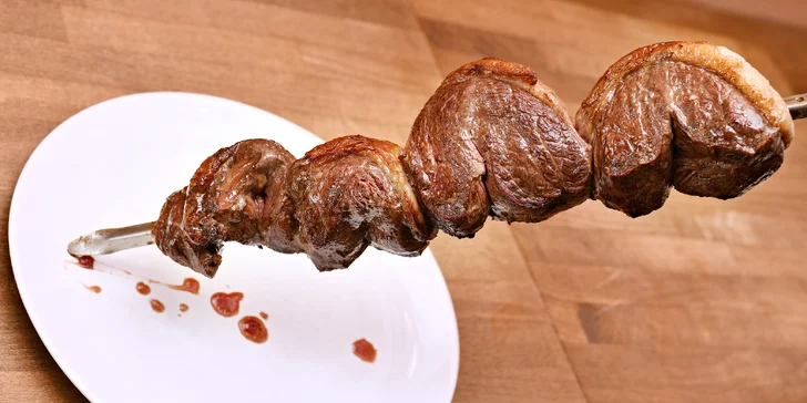 2 hod. hodování: každý pátek masové all you can eat pro 1 i 2 osoby