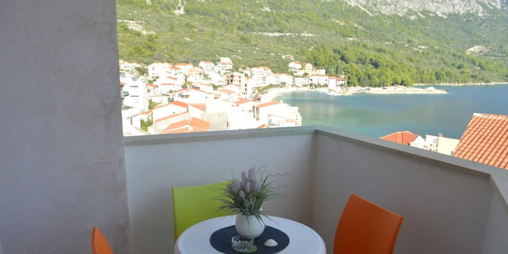 Kouzelné Igrane: apartmány s balkonem jen 100 m od pláže a centra